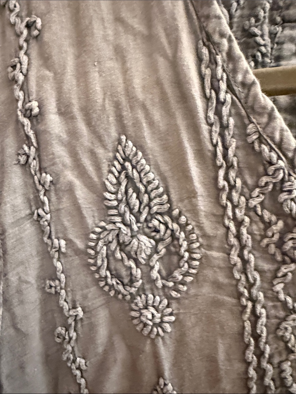 Embroidered Women’s V-Neck Tunic Top in Light Gray 100% Viscose Travel Top - Picture 3 of 8